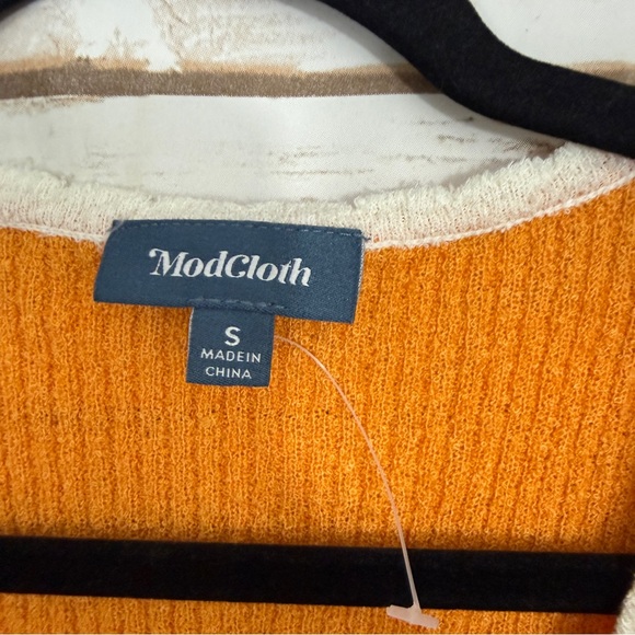 ModCloth Orange Ribbed Button Short Sleeve Cardigan Sweater - Picture 3 of 5